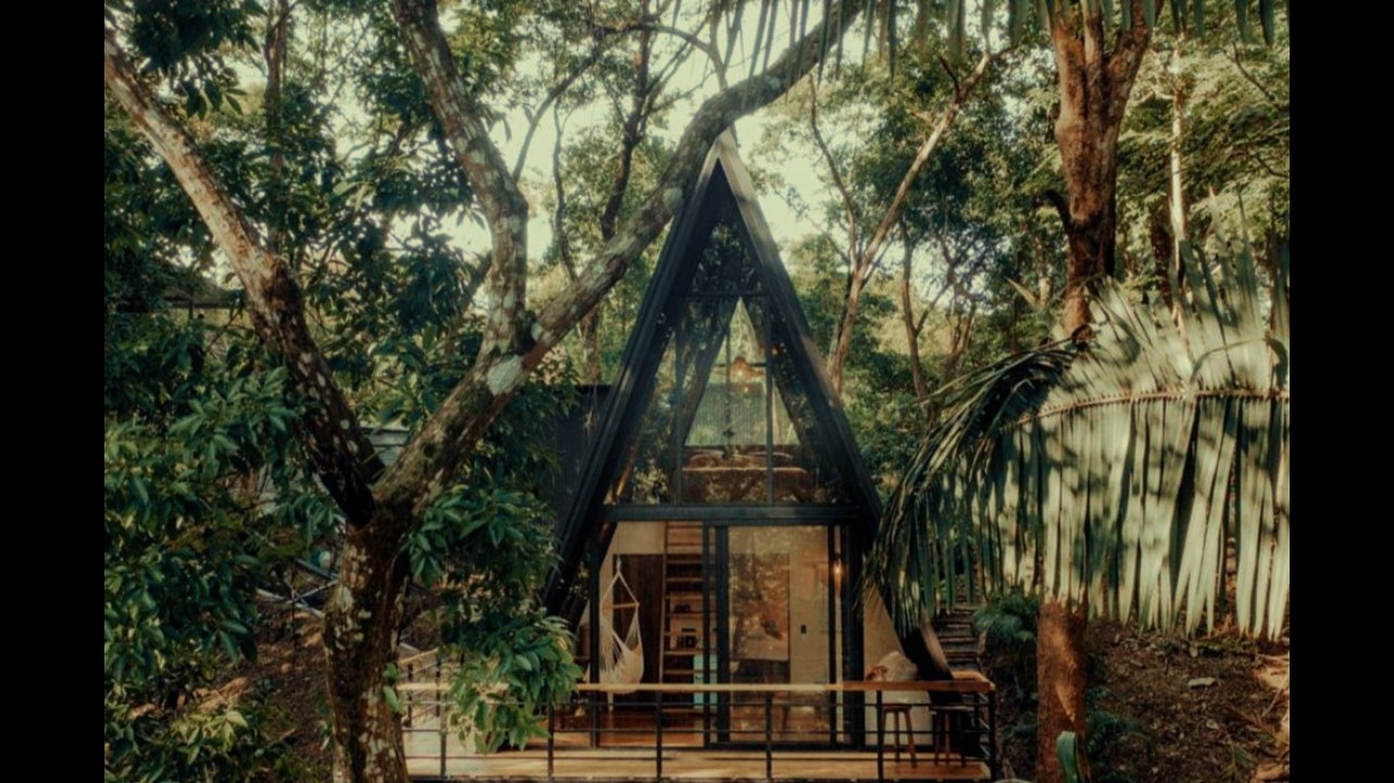 A Jungalow room in the trees at re:center, Santa Teresa, Costa Rica